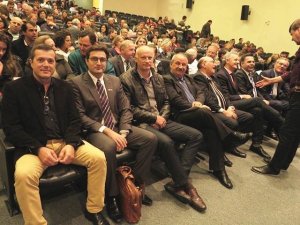 Medidas contra feiras itinerantes ilegais.