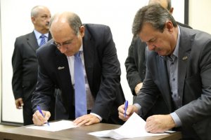 Parcerias estratgicas e alinhamento empresarial marcam reunio do Conselho da Fecomrcio SC